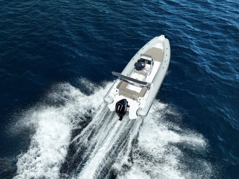 Gommone a noleggio a Lagos al miglior prezzo