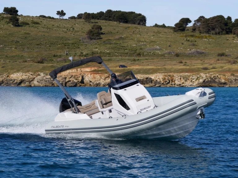 Noleggio Gommone Italboats con patente nautica