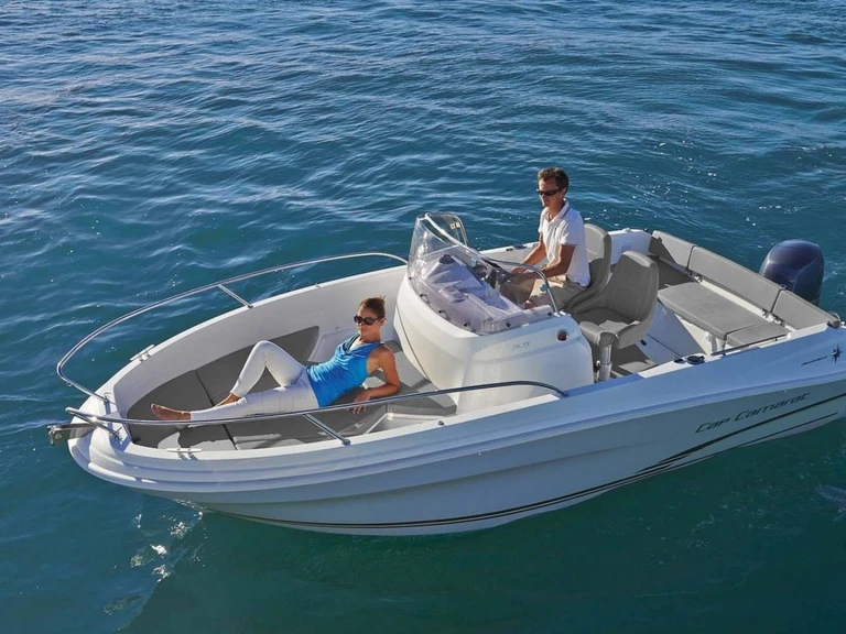 Noleggio Barca a motore a La Spezia – Jeanneau Cap Camarat 5.5 CC