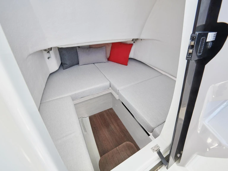 Noleggio a Rapallo – Jeanneau Cap Camarat 7.5 CC su SamBoat