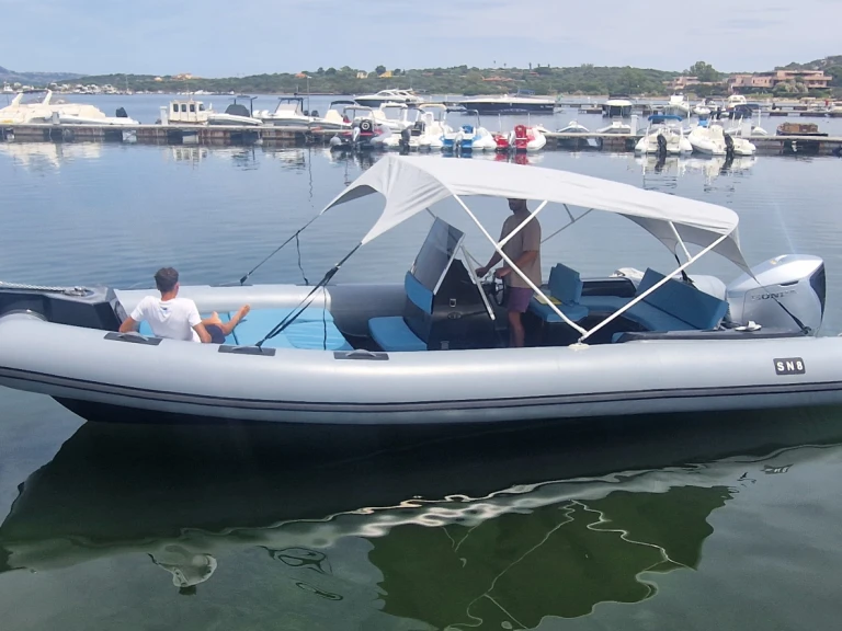 Noleggio Gommone Shardana con patente nautica