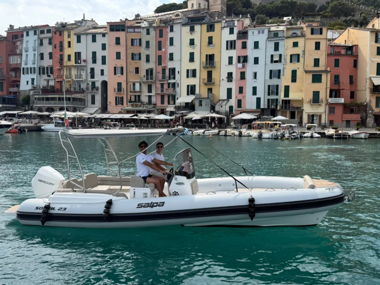 Gommone a noleggio a La Spezia al miglior prezzo