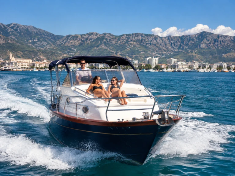 Noleggio Barca a motore con o senza skipper Cantieri Mimì a Valencia