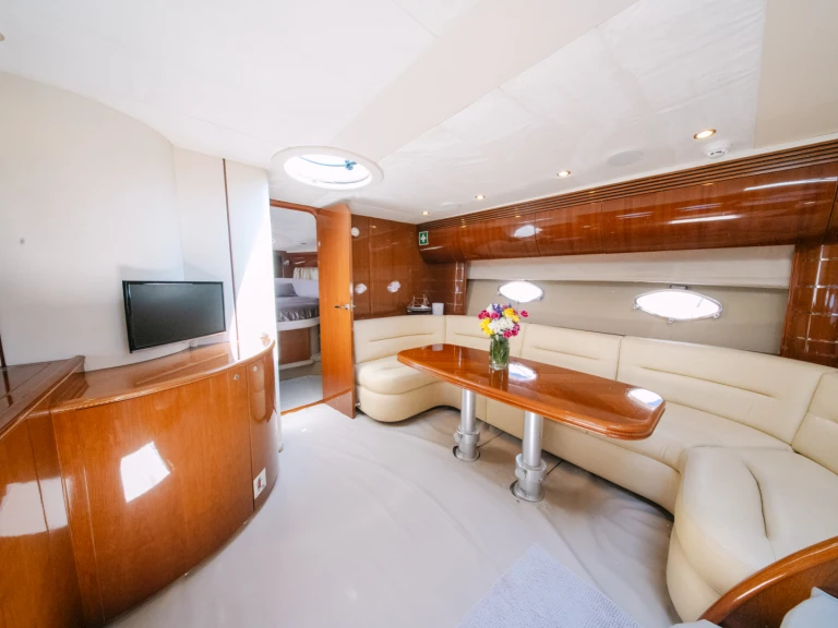 Noleggio a Ayia Napa – Princess Princess V50 su SamBoat
