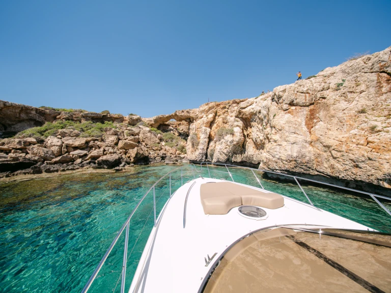 Noleggiare una Princess Princess V50 a Ayia Napa