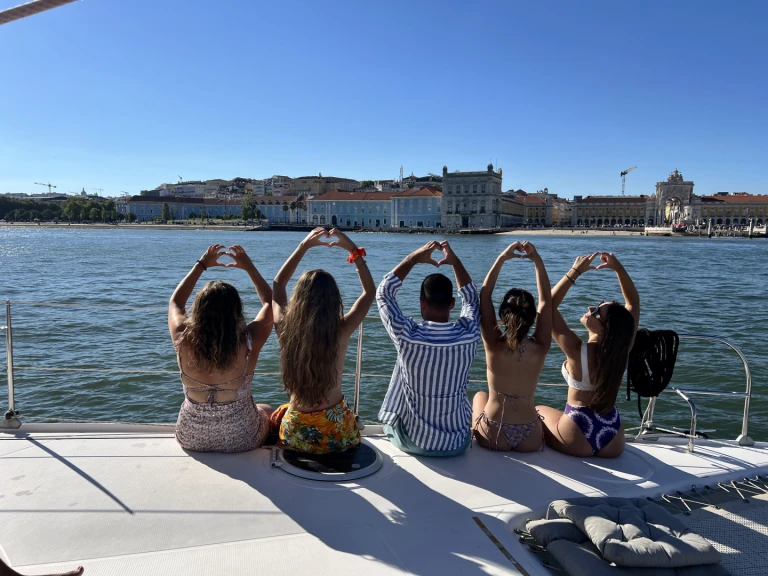 Catamarano a noleggio a Lisbona al miglior prezzo
