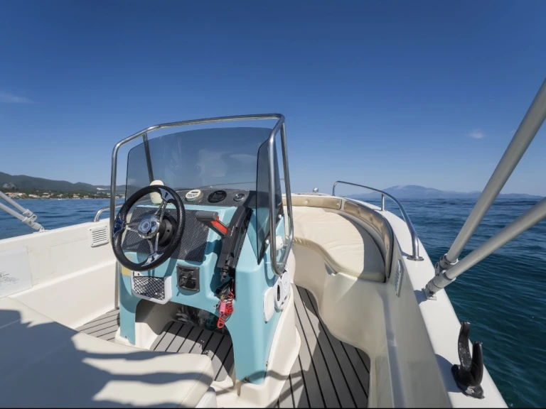 Noleggio a Zante – Ranieri Ranieri 500 Open su SamBoat