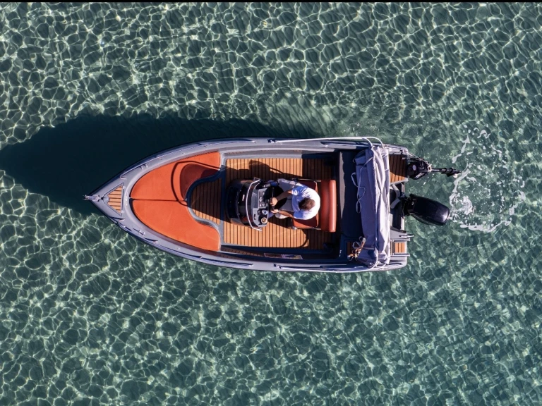 Noleggio Barca a motore a mondo – Poseidon Blu Water 170