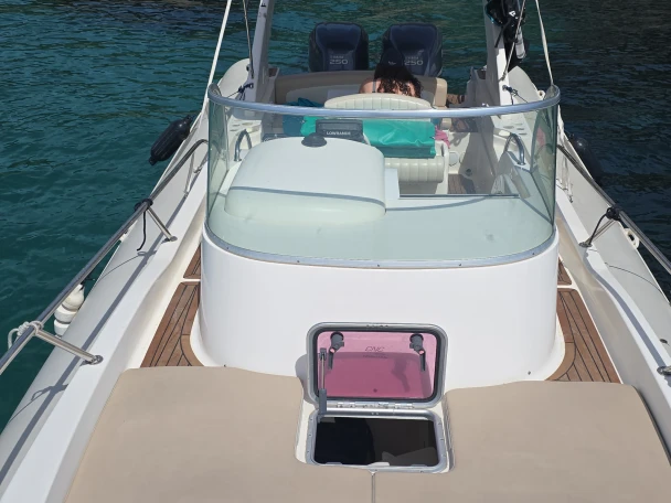 Gommone a noleggio a Francia al miglior prezzo