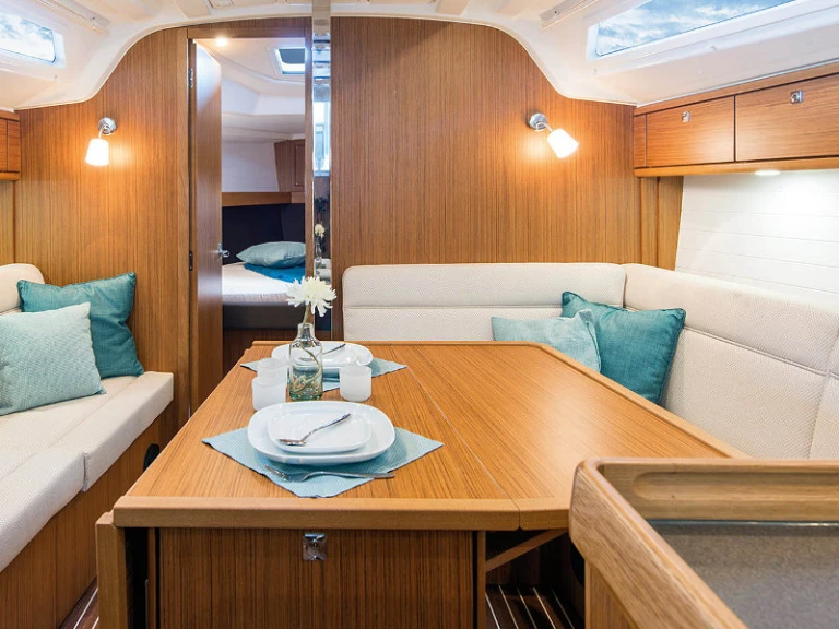 Noleggio barche Pola economico Cruiser 37