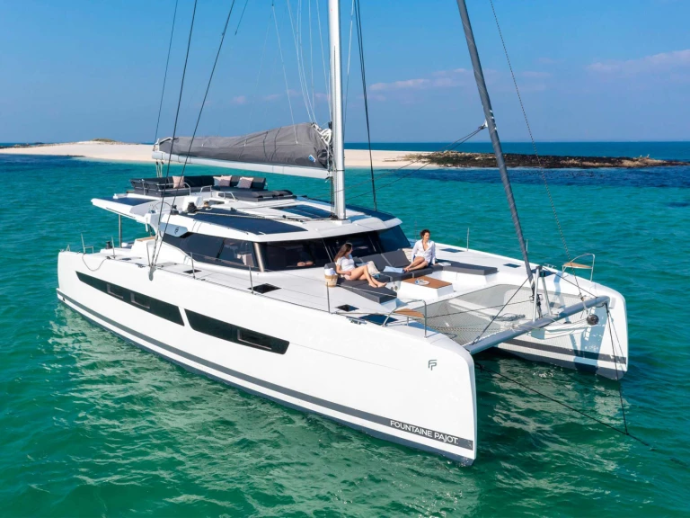 Noleggio Catamarano con o senza skipper Fountaine Pajot a Néa Péramos