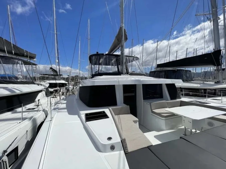 Noleggiare una Bali Bali 4.8/6 cab a Álimos