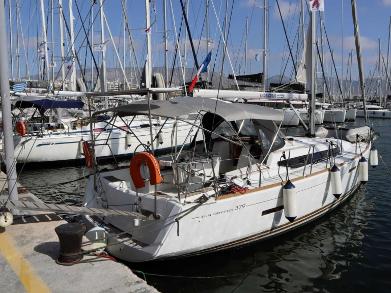 Noleggio a Álimos – Jeanneau Sun Odyssey 379 su SamBoat