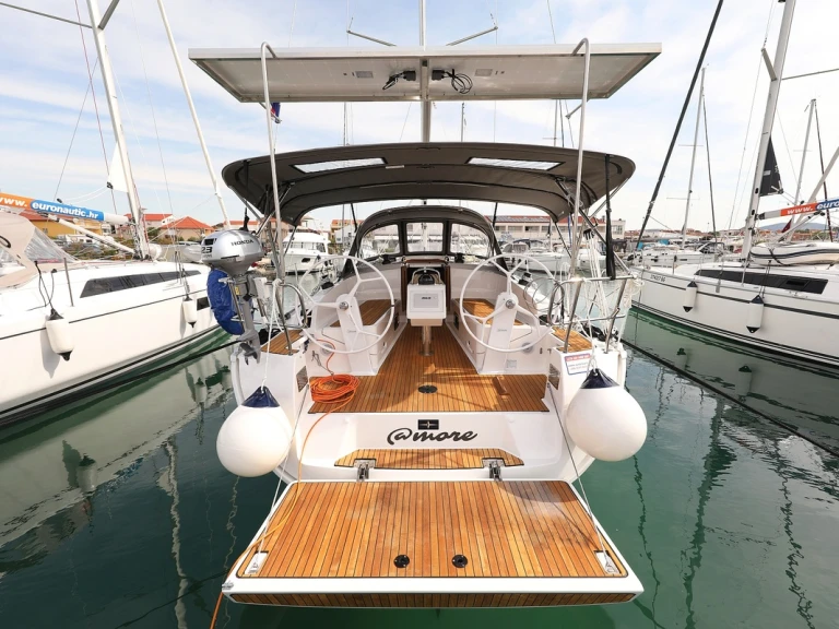 Bavaria Cruiser 37 da affittare a  Zaravecchia (Biograd)