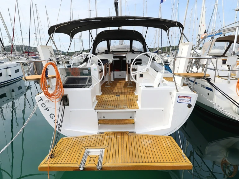 Noleggiare una Elan Impression 45.1 a Zaravecchia (Biograd)