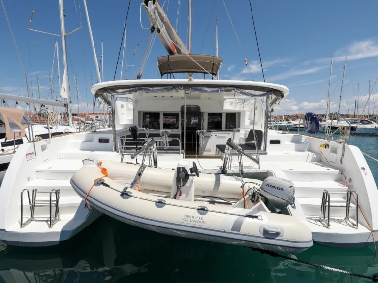 Noleggio Catamarano con o senza skipper Lagoon a Zaravecchia (Biograd)