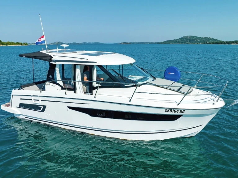 Noleggio Barca a motore a Zaravecchia (Biograd) – Jeanneau Merry Fisher 895