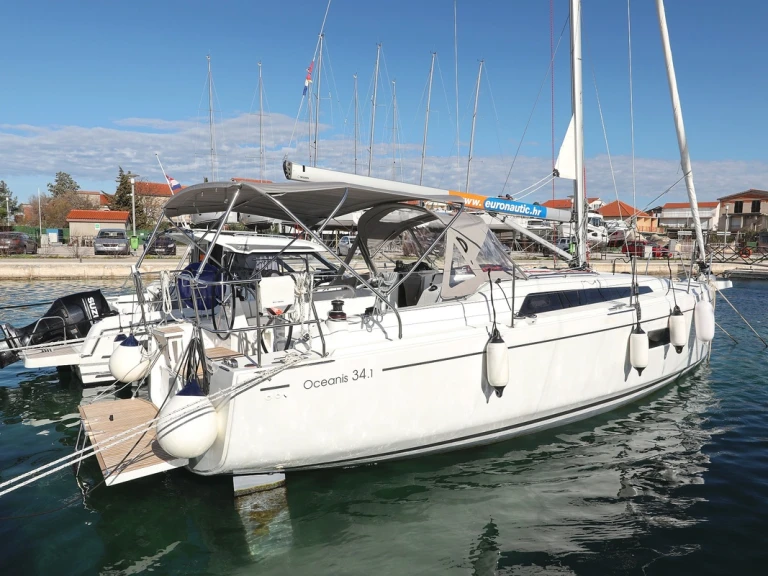 Bénéteau Oceanis 34.1 da affittare a  Zaravecchia (Biograd)
