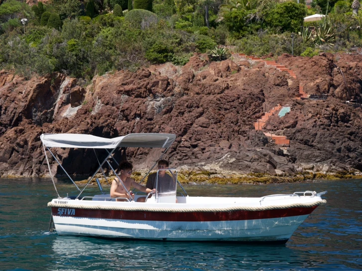 Noleggio Barca a motore Selva con patente nautica