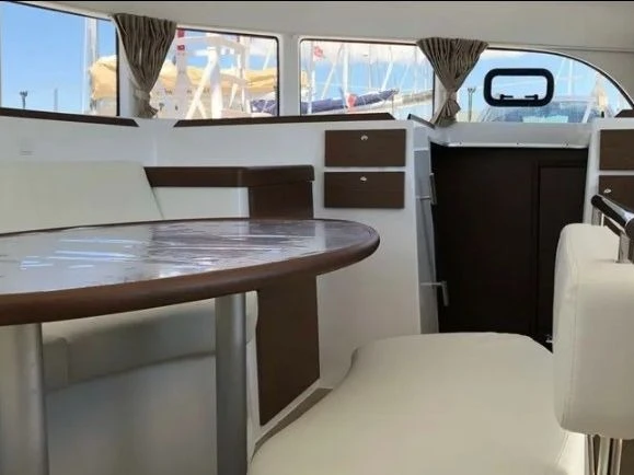 Noleggio barche Lagoon Lagoon 380/4 cab a Paros (Isola) su Samboat