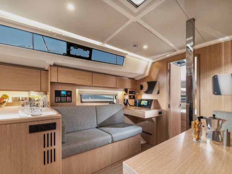 Noleggio barche Skiathos economico Bavaria C42 /3cab