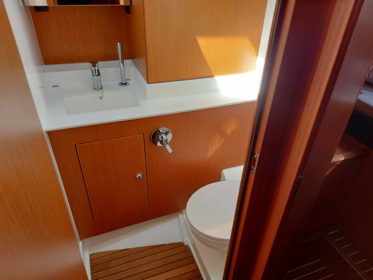 Noleggio a Álimos – Bavaria Bavaria C57 /5cab su SamBoat