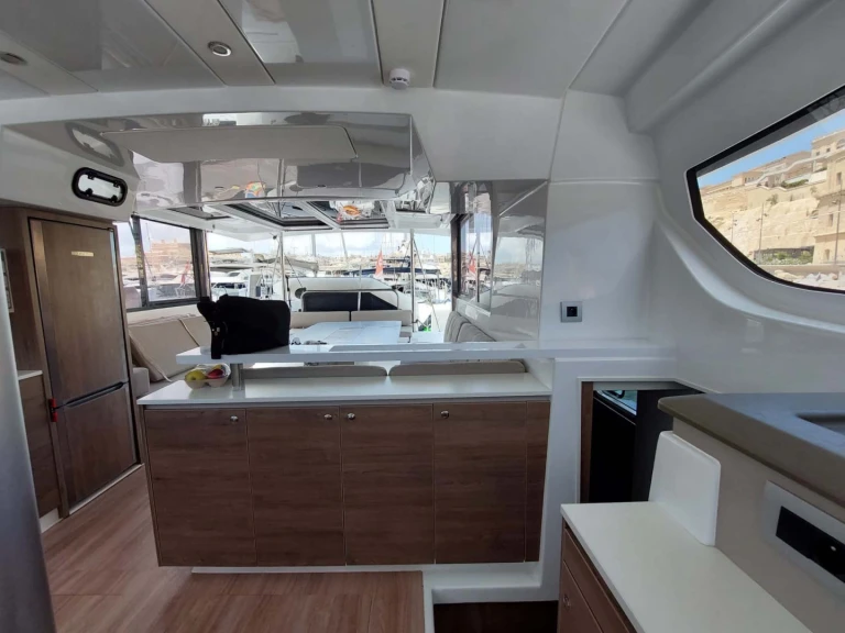 Noleggio Catamarano con o senza skipper Bali a Kalkara