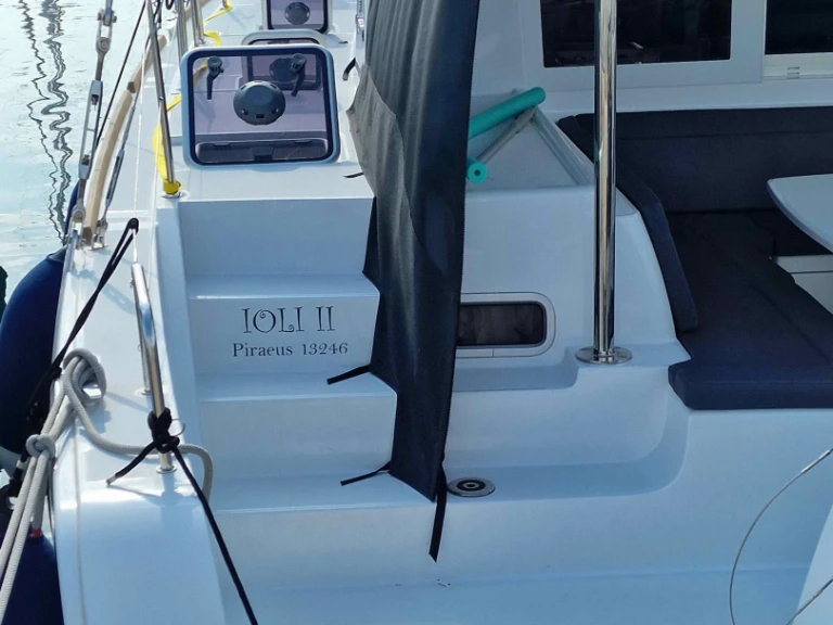 Noleggio barche Lagoon Lagoon 40/4 cab a Álimos su Samboat