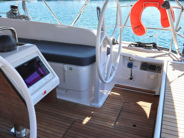 Noleggio barche Álimos economico Bavaria Cruiser 46 /4cab