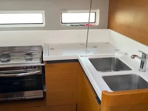 Noleggio Barca a vela a Paros (Isola) – Jeanneau Sun Odyssey 440 (4cab)