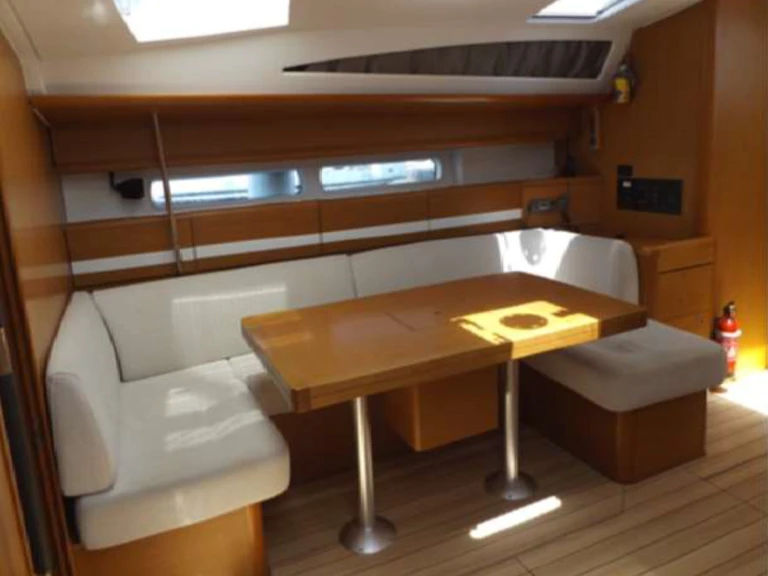 Jeanneau Jeanneau 53 /6cab da affittare a  Kalkara