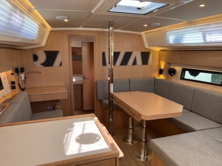 Noleggio a Gouviá – Bavaria Bavaria C42 /3cab su SamBoat
