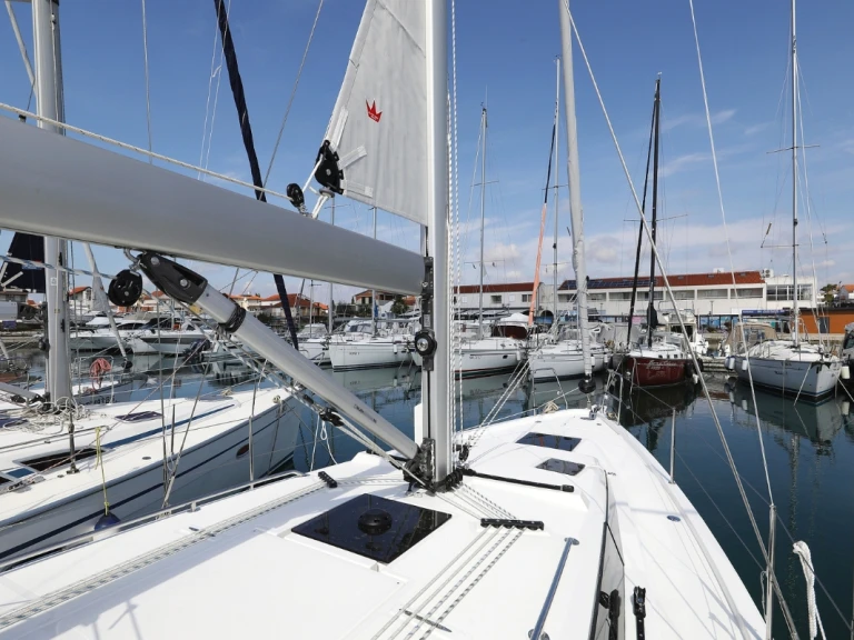 Noleggio Barca a vela Bavaria con patente nautica