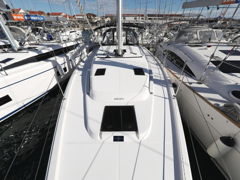 Noleggio a Zaravecchia (Biograd) – Bavaria Bavaria C42 su SamBoat