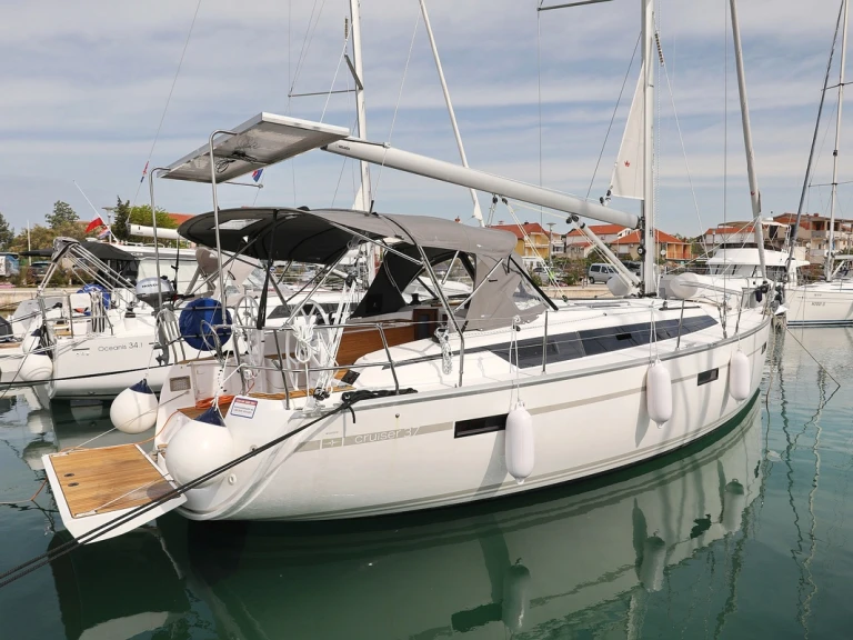 Noleggio barche Zaravecchia (Biograd) economico Cruiser 37