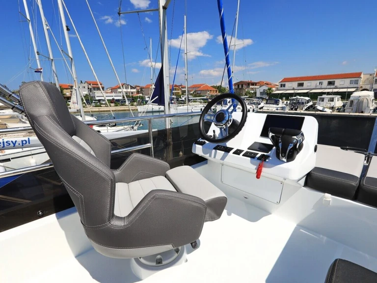 Noleggio a Zaravecchia (Biograd) – Jeanneau Merry Fisher 1095 Fly su SamBoat