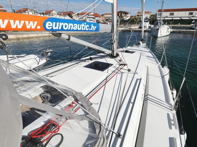 Noleggio Barca a vela Bénéteau con patente nautica