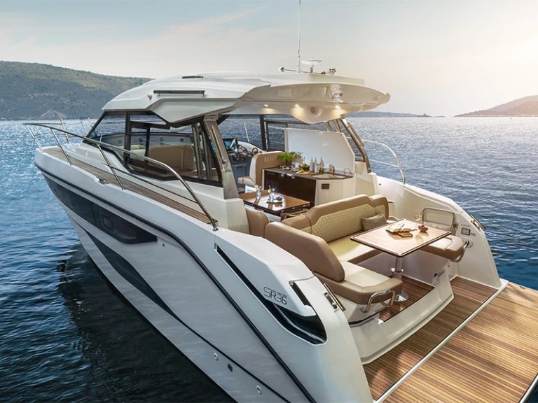 Noleggio Yacht di lusso Bavaria con patente nautica