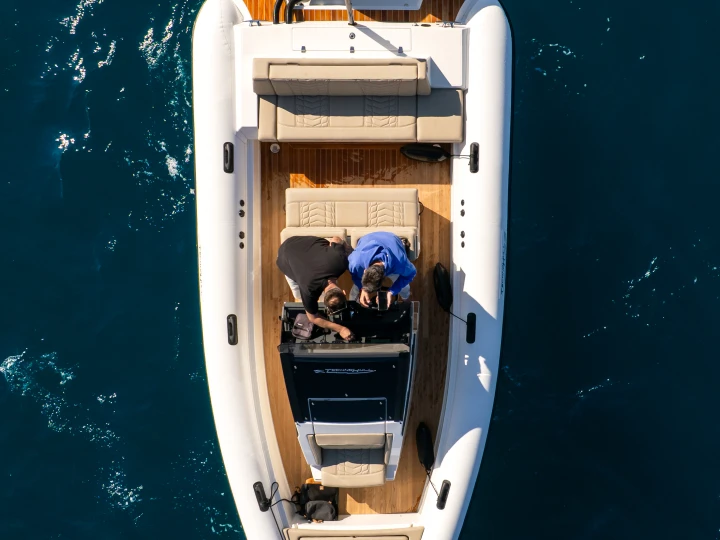 Noleggiare una Technohull GT7 a Corfù