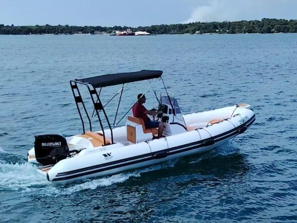 Noleggio a Pola – Tiger Proline 620 su SamBoat