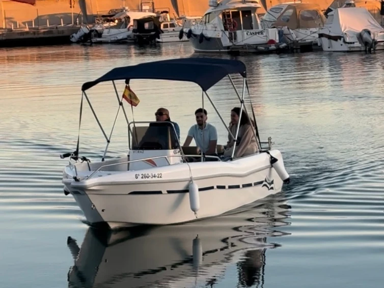 Noleggio barche voraz 500 a Puerto Banús su Samboat