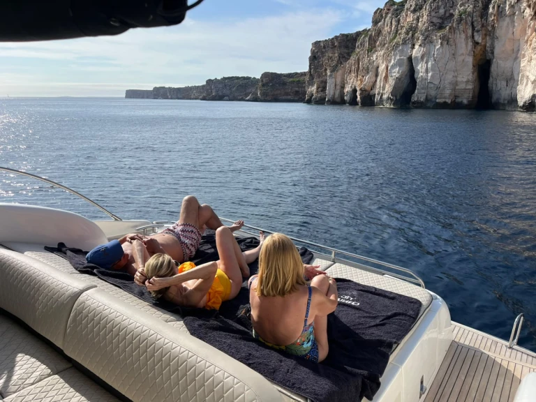 Noleggio barche Mahón economico Princess V58