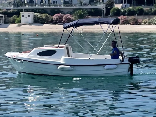 Adria M- Sport 500 Ombre da affittare a  Trogir