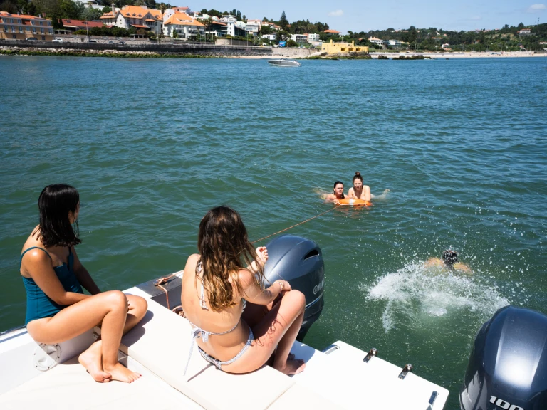 Noleggio barche Lisbona economico YAMAHA 200 hp