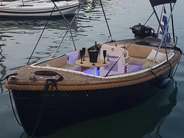 A HELLAS Madalena da affittare a  Faliraki