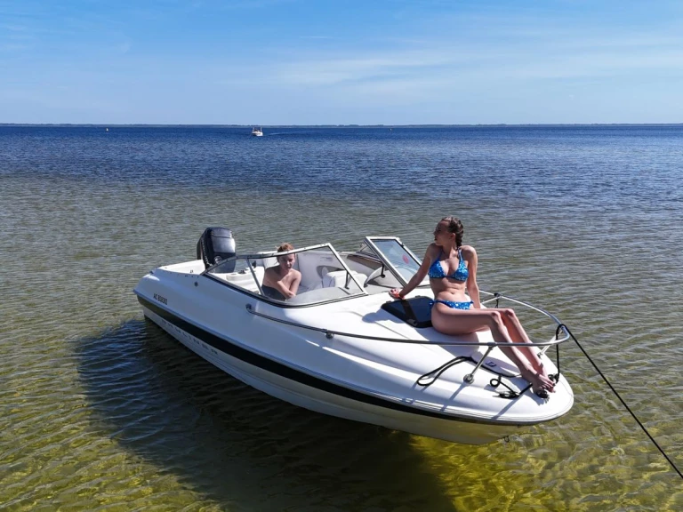 Noleggio a Biscarrosse – Bayliner Bayliner 1802 Capri Cuddy su SamBoat