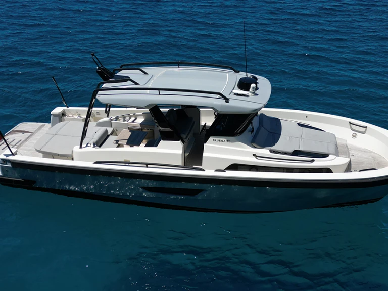 Noleggio Barca a motore blue game con patente nautica