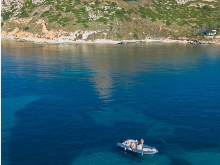Noleggio Gommone a Cagliari – Bwa Sport 22 GT
