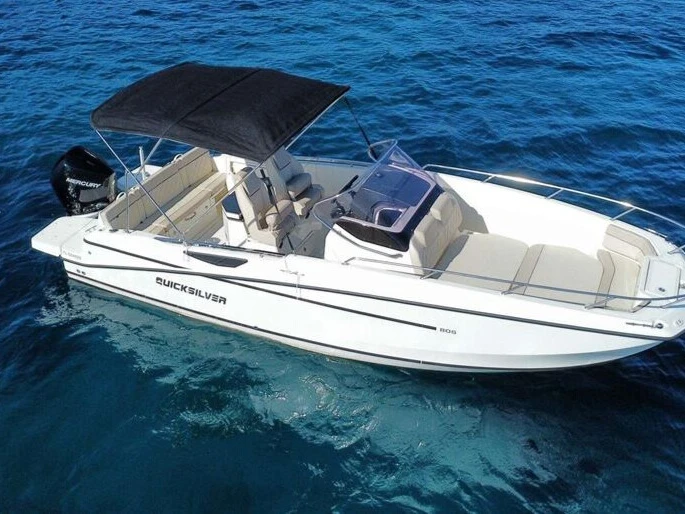 Noleggio Barca a motore Quicksilver con patente nautica