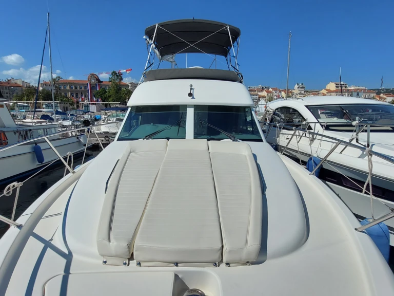 Noleggio a Vieux Port de Cannes – Jeanneau Prestige 36 Fly su SamBoat